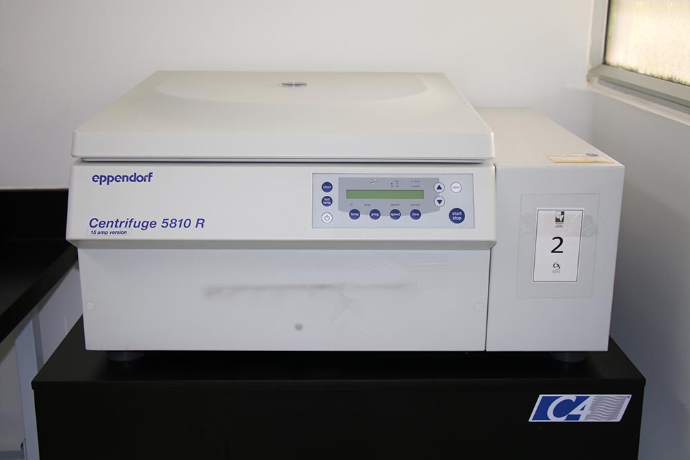 Centrifuga Refrigerada EPPENDORF